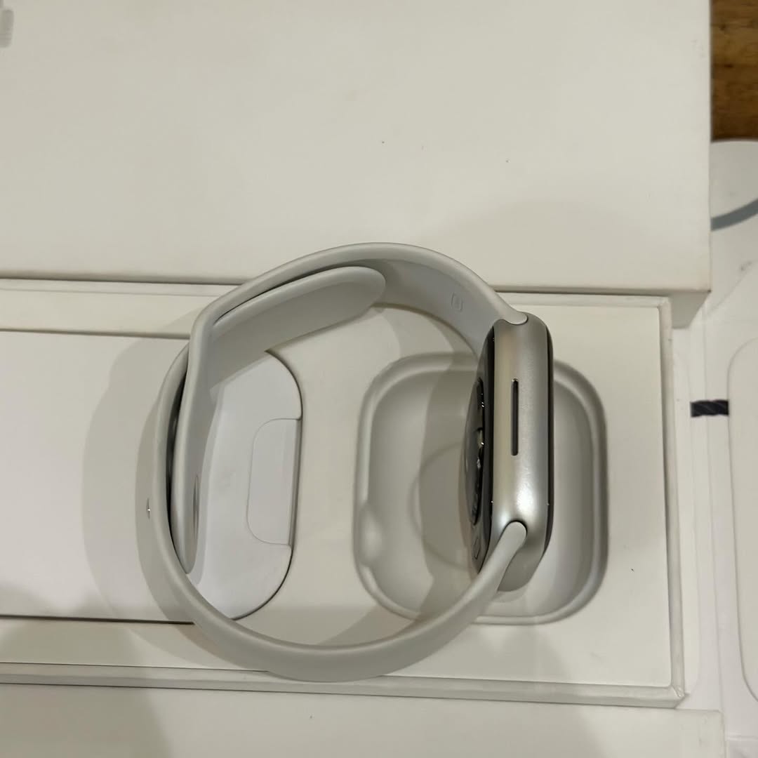 Apple Watch series 8 44mm