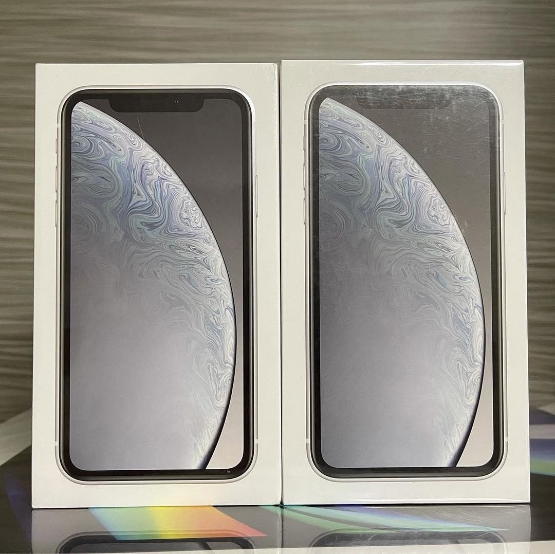 iPhone XR ( New )
