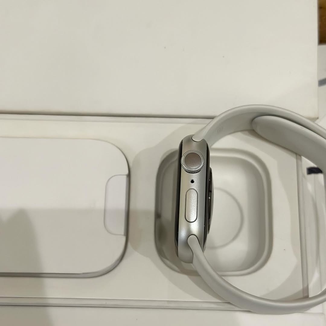 Apple Watch series 8 44mm