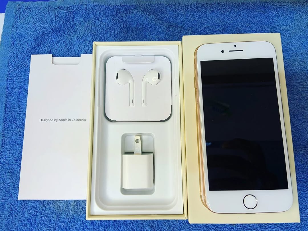 iPhone 8 - New