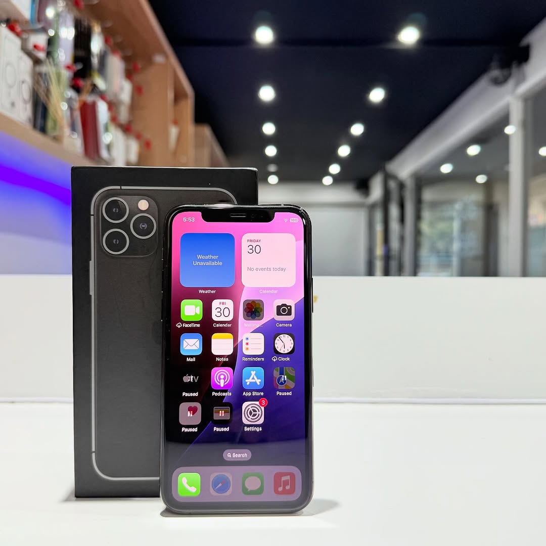 iPhone 11 Pro ( Brand New )