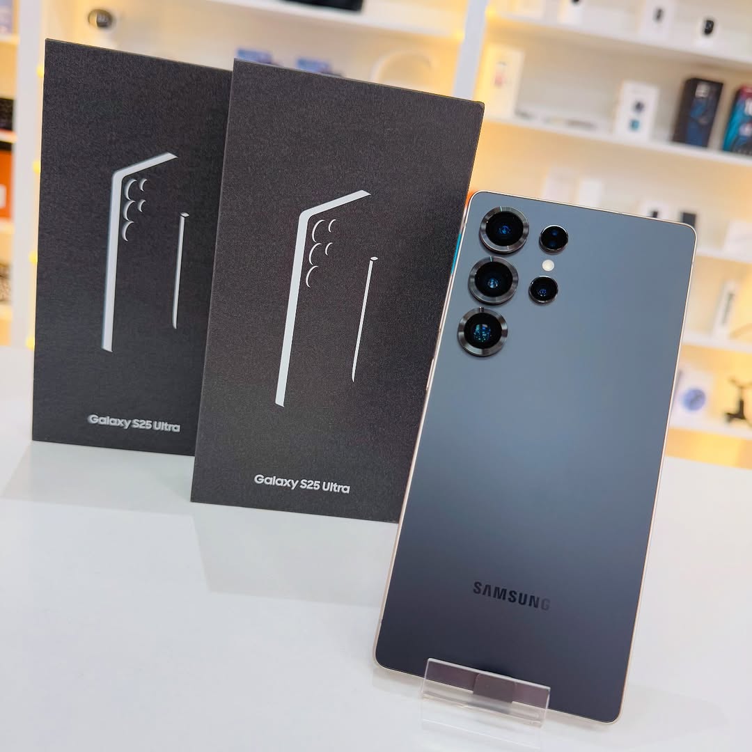 Samsung Galaxy S25 ultra (New)