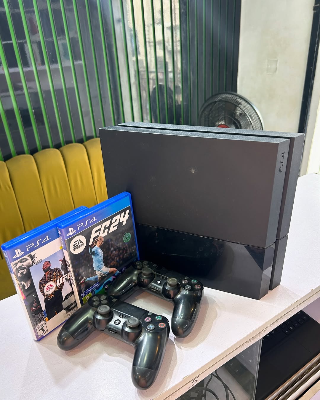 Play station 4