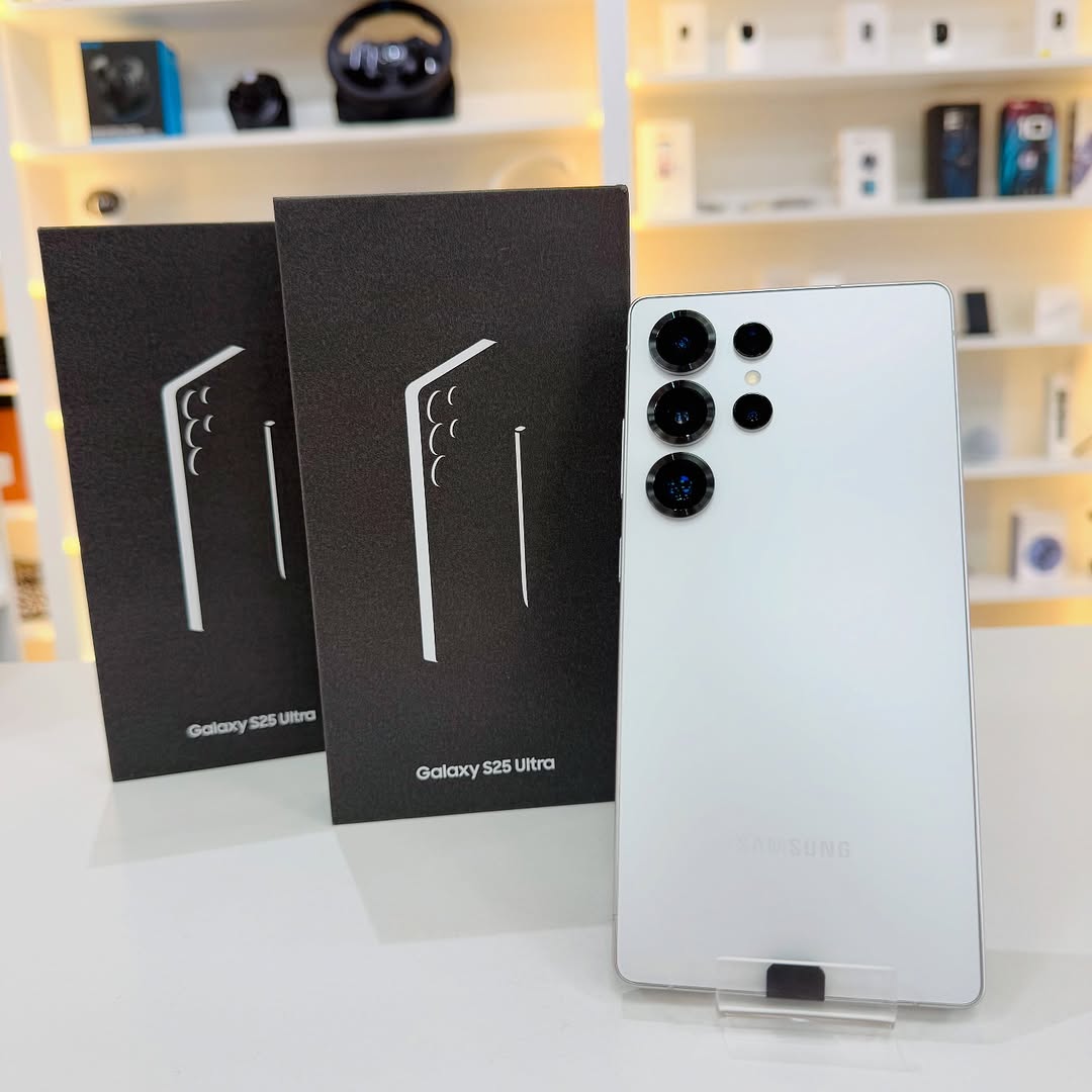 Samsung Galaxy S25 ultra (New)