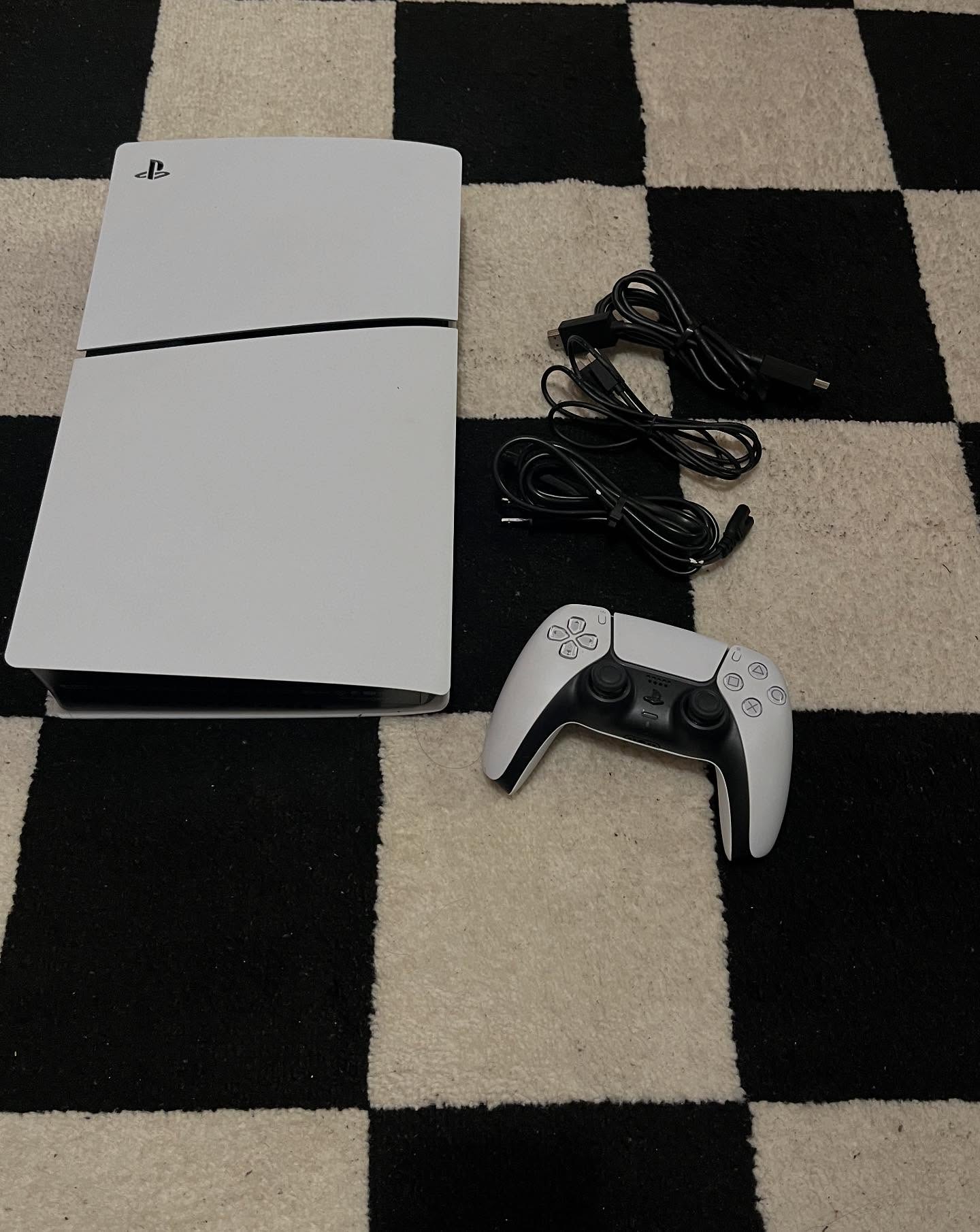 Play Station 5 - New