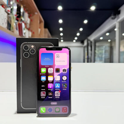 iPhone 11 Pro ( Brand New )