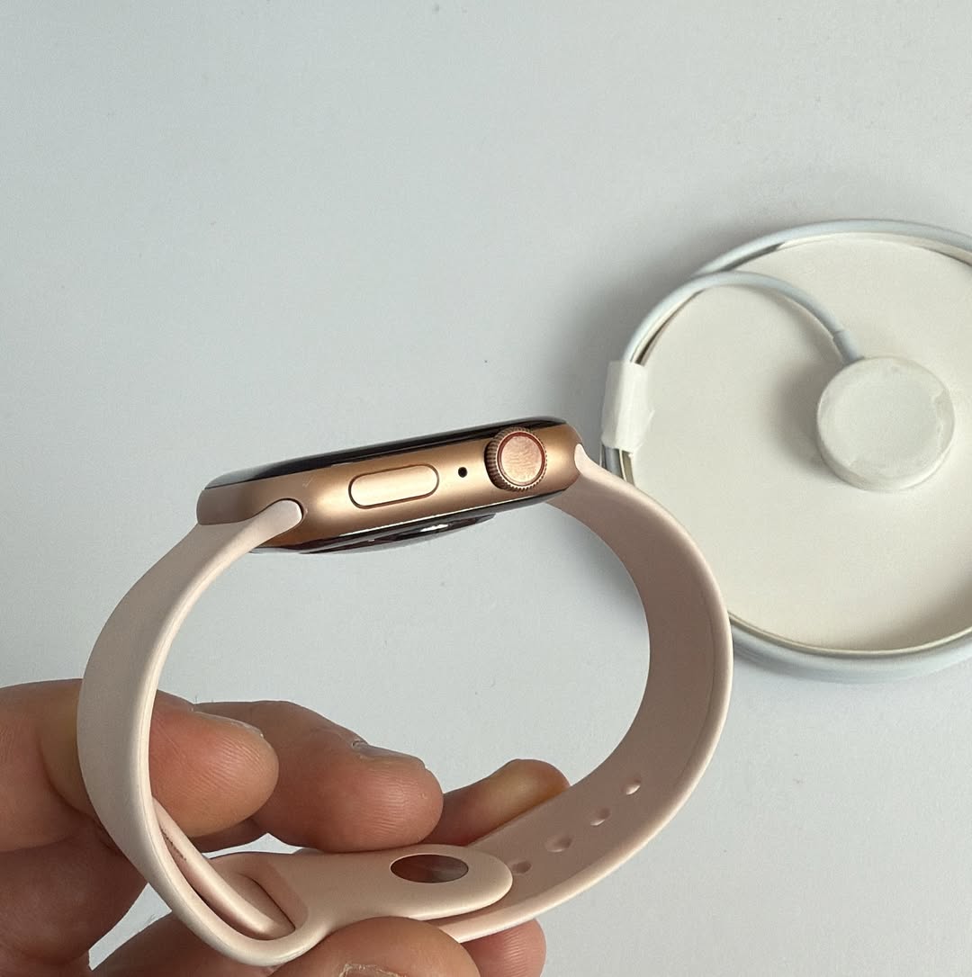 Apple watch series 4 (CPO )