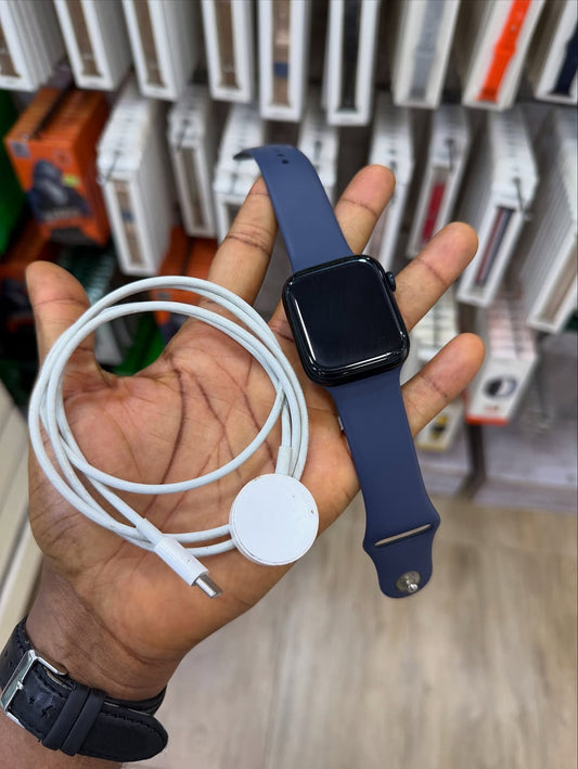 Apple Watch Series 7 45mm