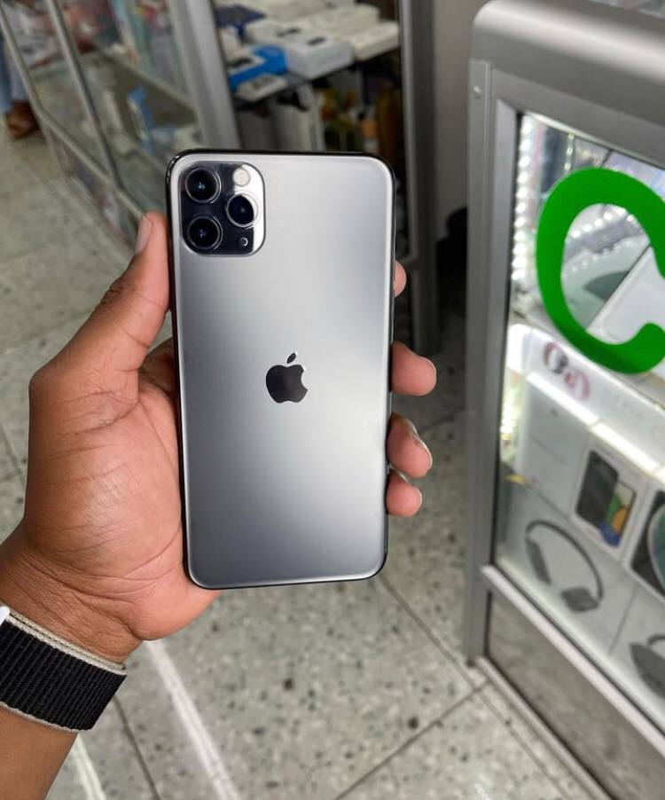 IPHONE 11 PRO MAX (CPO)
