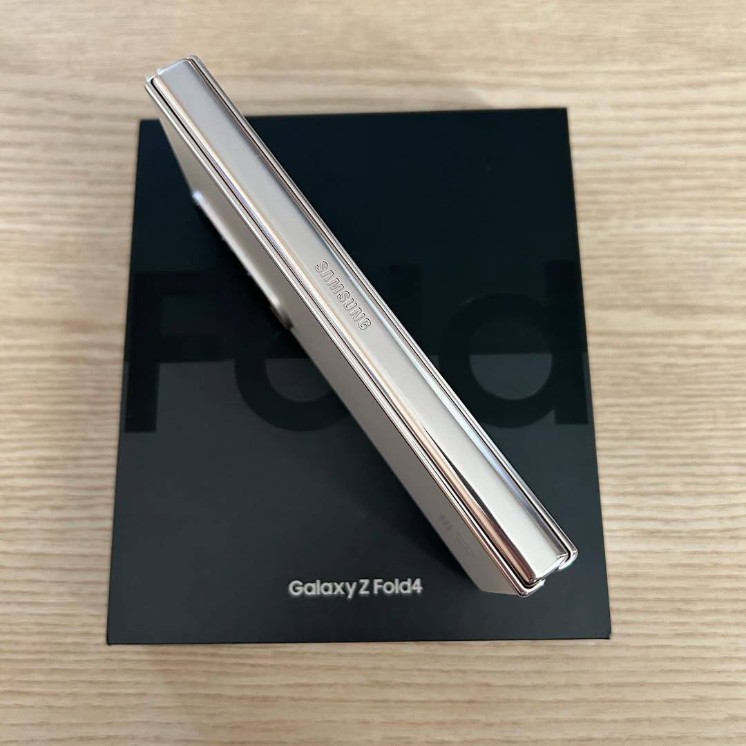 Samsung Galaxy Z Fold 4