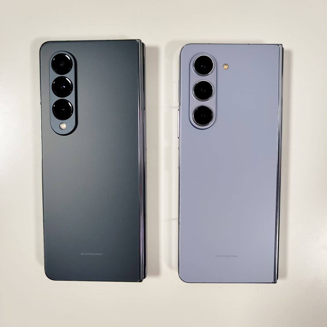 Samsung Galaxy Z Fold 4