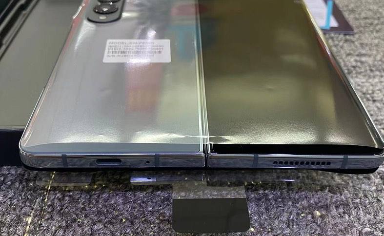 Samsung Galaxy Z Fold 4