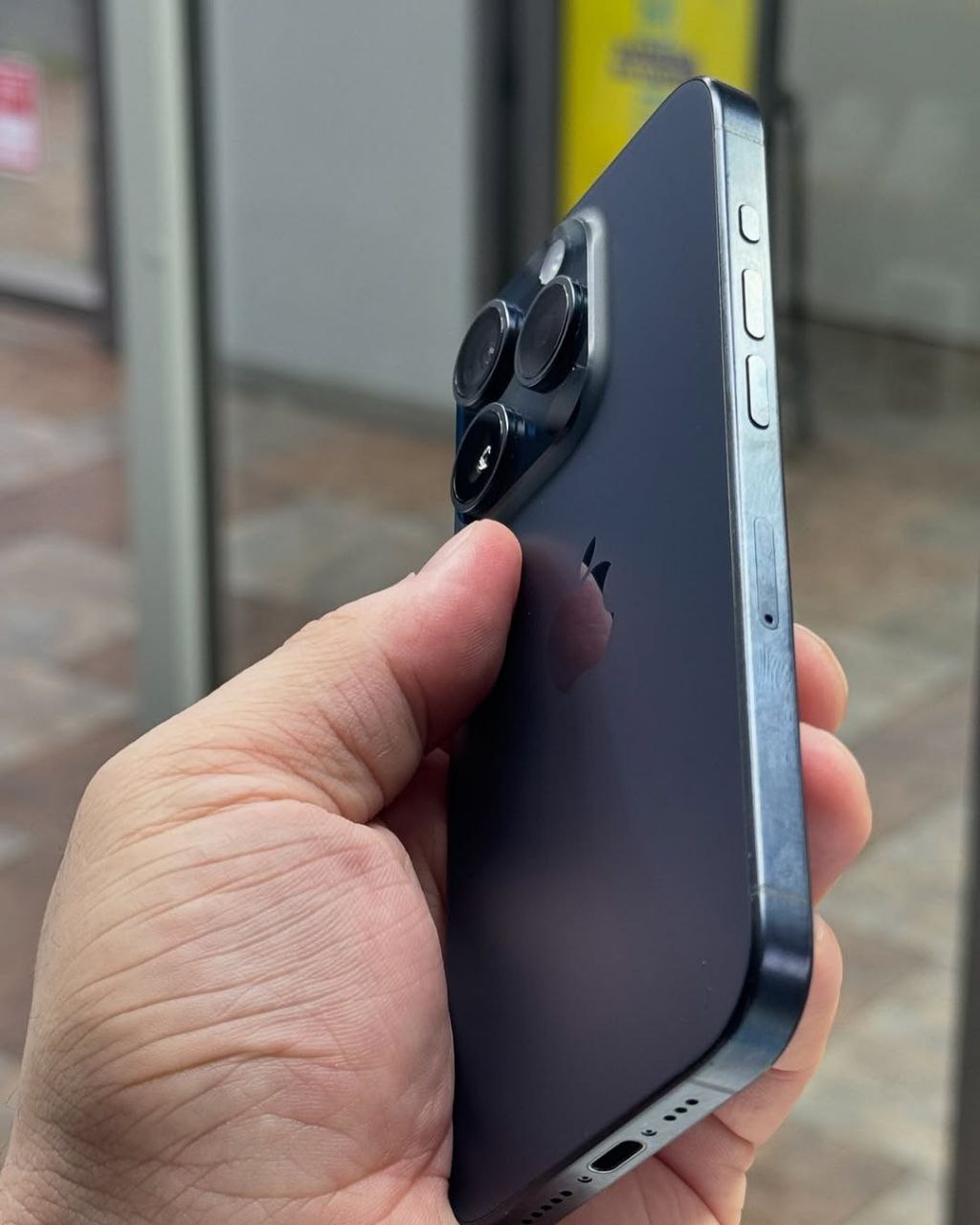 IPHONE 15 PRO (CPO)