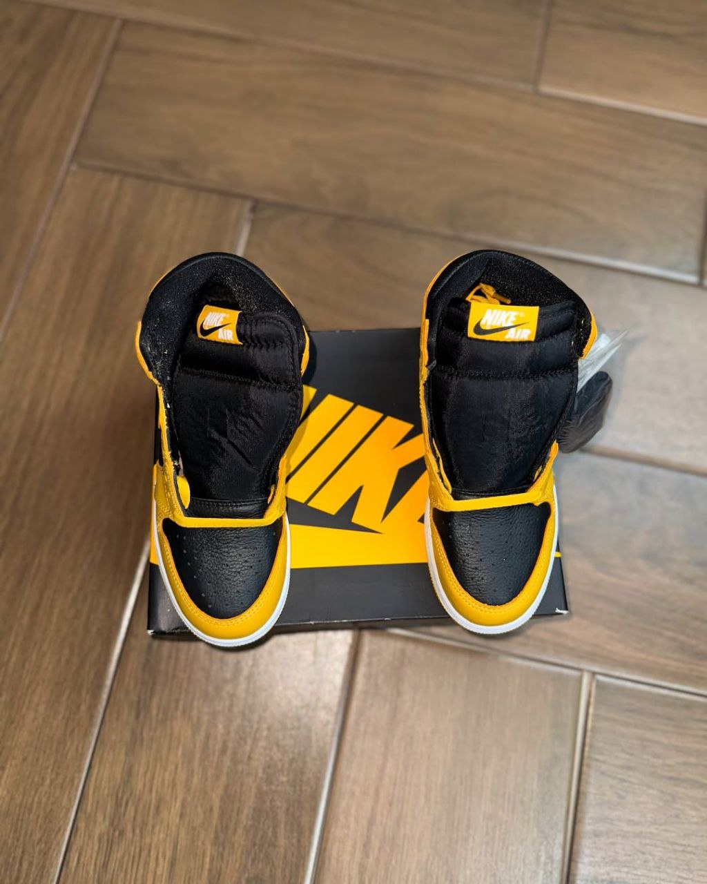 Nike Air Jordan 1